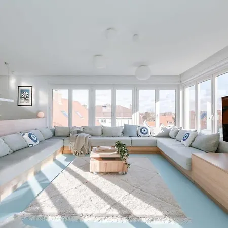 Huswell - Beautiful With Stunning View * De Haan