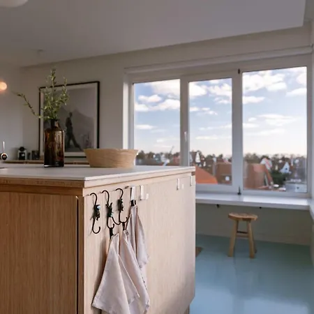Daire Huswell - Beautiful With Stunning View
